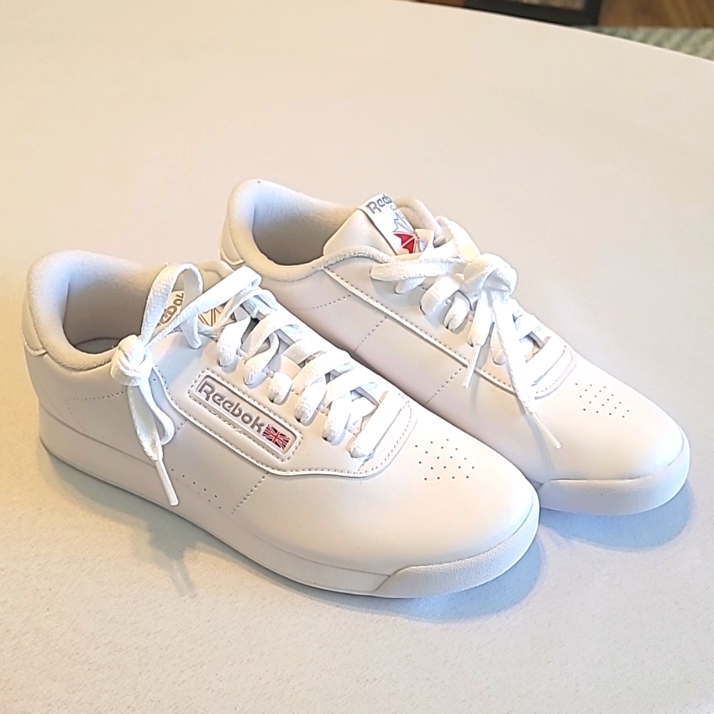 White Reebok leather shoes